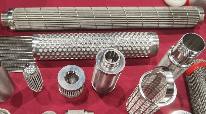 Sintered metal filter elements: pleated sintered fiber felt cartridge, multi-layer sintered mesh cylinders and woven wire mesh discs